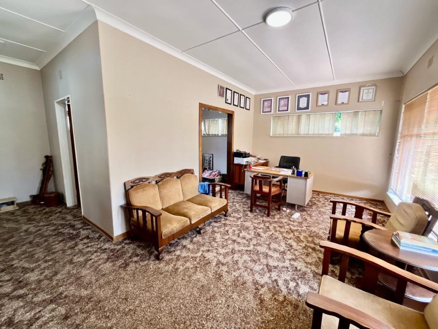 4 Bedroom Property for Sale in Monument Heights Northern Cape